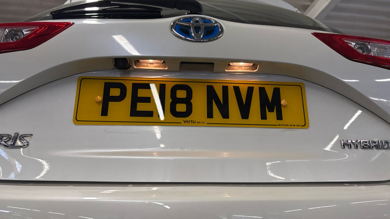 Toyota Yaris 1.5 Hybrid Icon Tech 5dr CVT Hybrid Hatchback